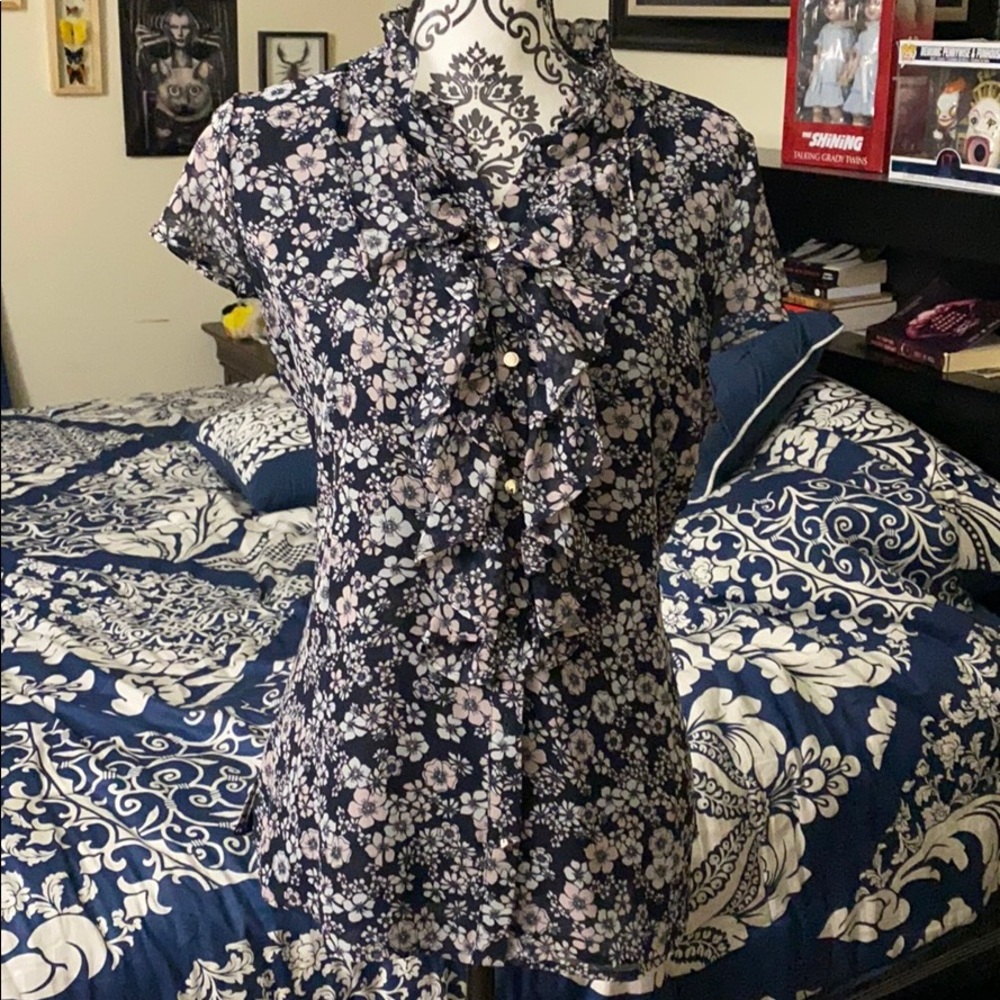 Tommy Hilfiger floral blouse button down